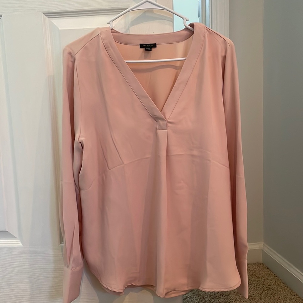 Excellent condition, Ann Taylor M, Mixed-Media Blouse